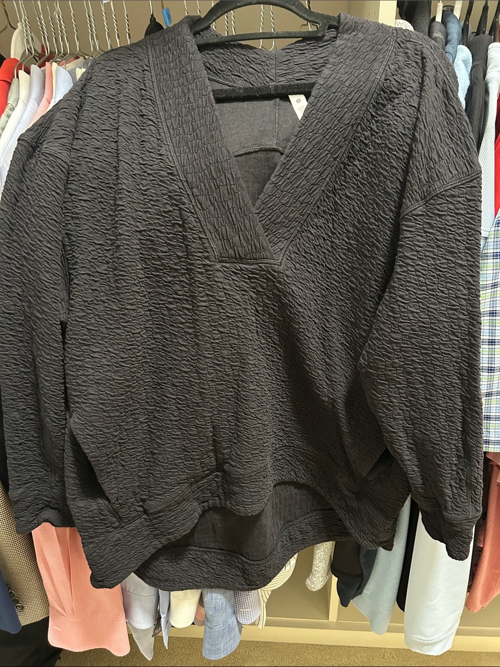 Lululemon Black Textured V-Neck Women’s top